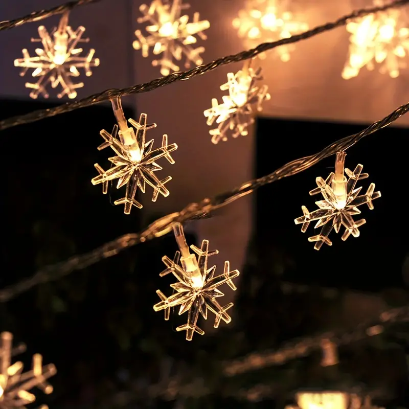 Solar on sale snowflake lights