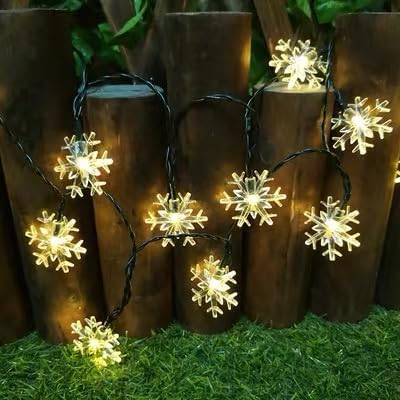 50 LED Solar Snowflake String Lights (Warm White)